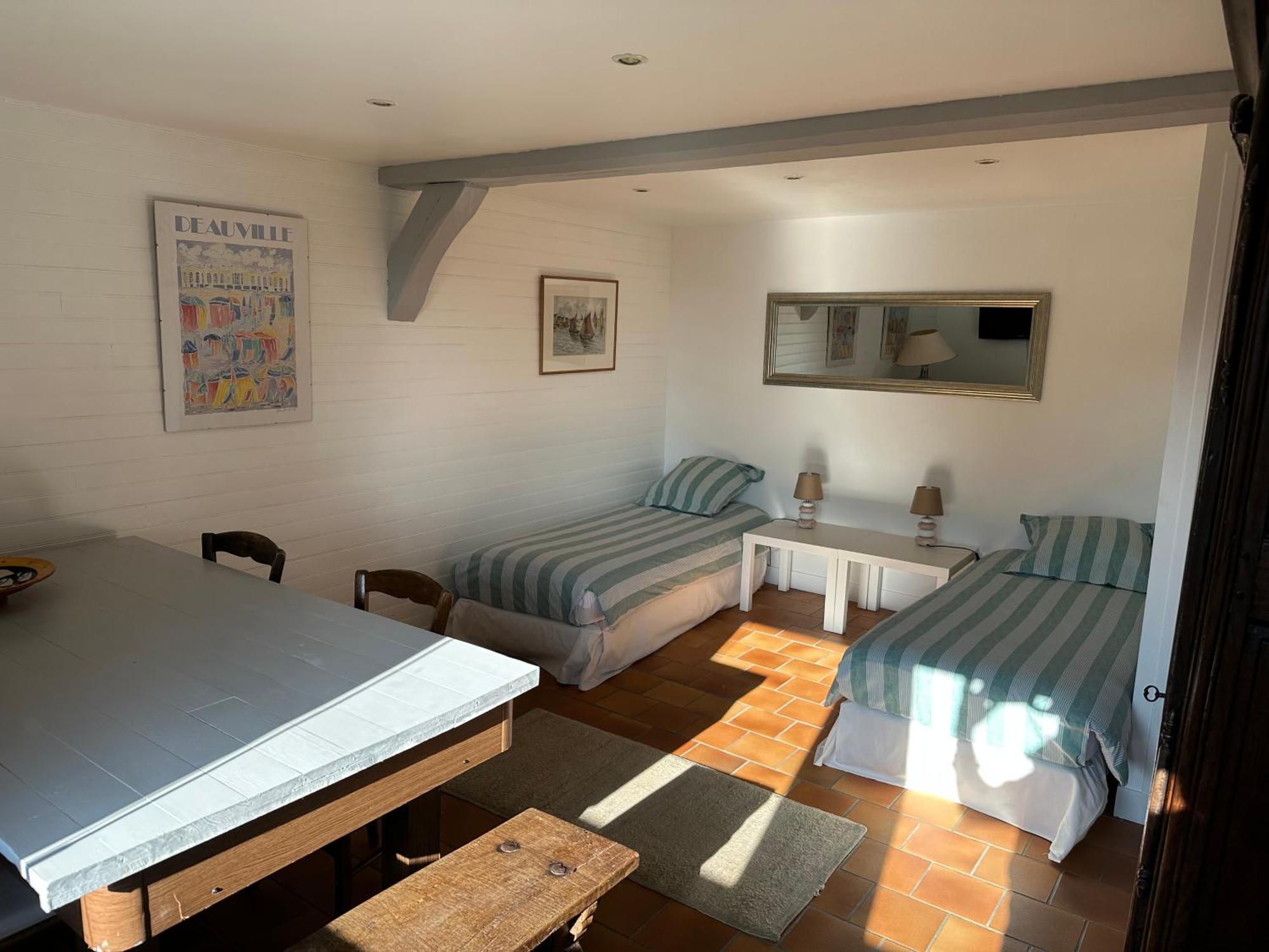 Bener'Inn Une Maison 3 Chambres 125 M2 Ou Une Maison 2 Chambres 50 M2 Ou Les 2 Maisons Benerville-sur-Mer Room photo